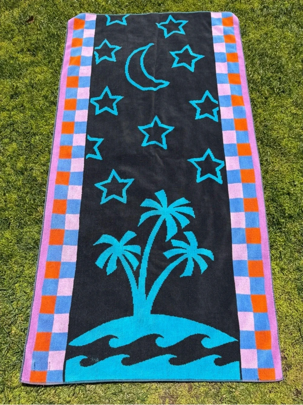 VTG Island Fun Neon Sign Style Beach Towel Palm Trees Celestial Stars 30x60 Nice